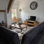 Au Bocage Parfumé La Cirafine Casa vacanze Wirwignes